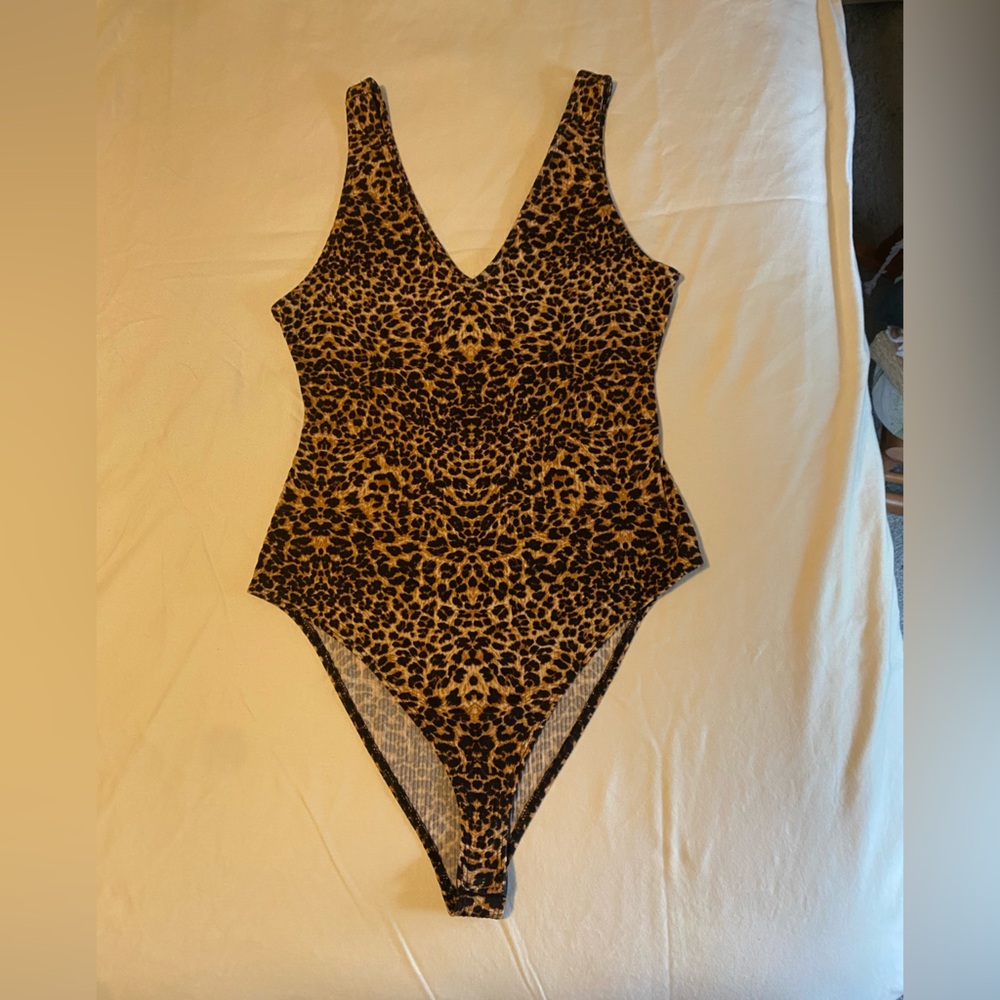 Socialite leopard print bodysuit